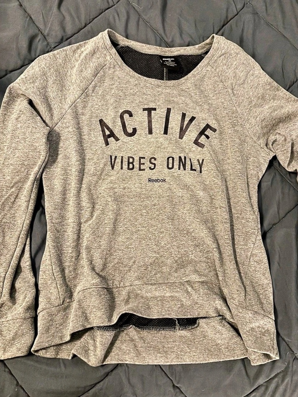 Reebok Active Vibes Only Graphic Sweatshirt Gray Medium